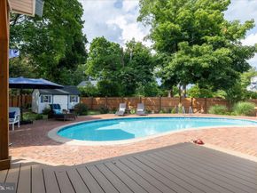 6 E School Lane, Yardley PA 19067