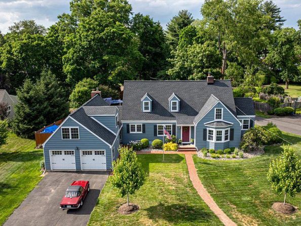 6 E School Lane, Yardley PA 19067