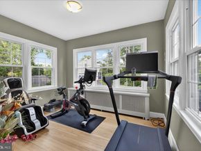 6 E School Lane, Yardley PA 19067