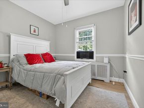 6 E School Lane, Yardley PA 19067