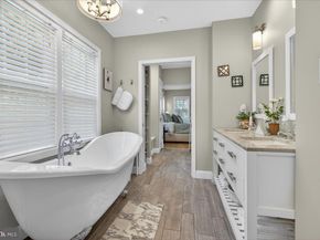 6 E School Lane, Yardley PA 19067
