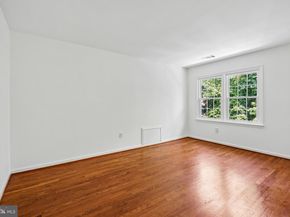 9705 Holloway Hill, Potomac MD 20854