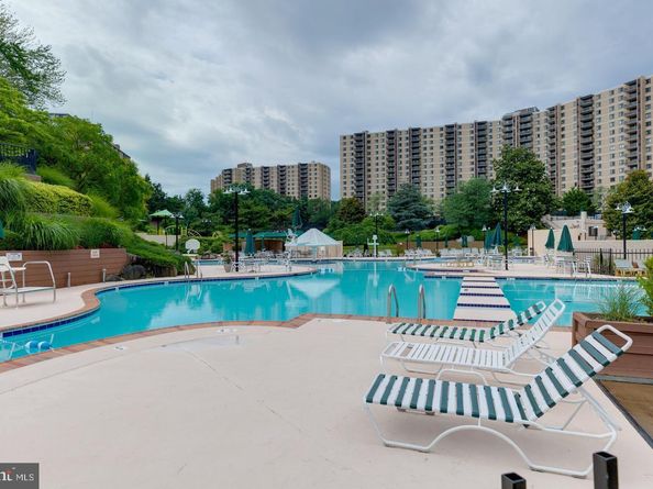 307 Yoakum Parkway 1104, Alexandria VA 22304