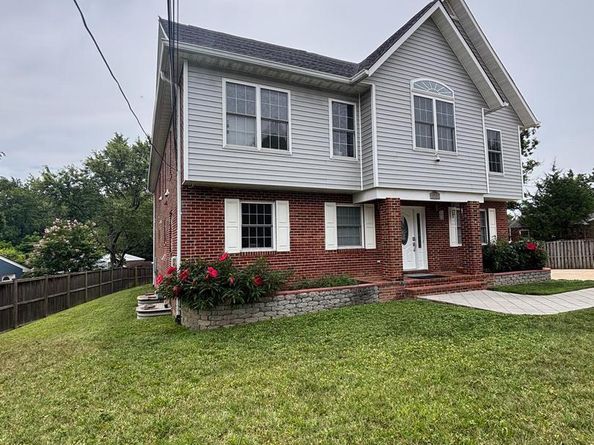 6219 Crestwood Drive, Alexandria VA 22312