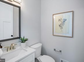 116 Fardale Street SE, Vienna VA 22180