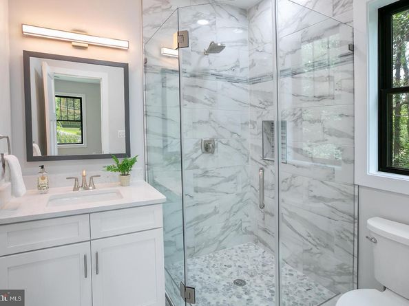 116 Fardale Street SE, Vienna VA 22180