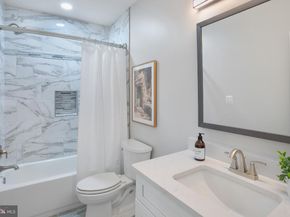 116 Fardale Street SE, Vienna VA 22180