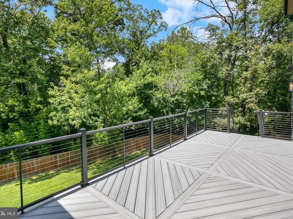 116 Fardale Street SE, Vienna VA 22180