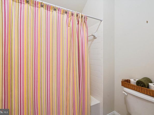 6975 Idylwood Road, Falls Church VA 22043