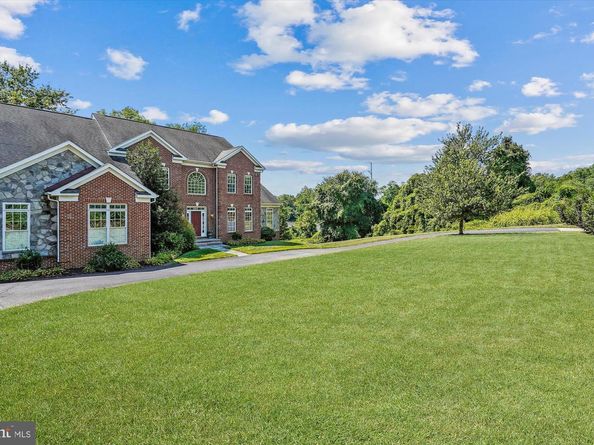 6975 Idylwood Road, Falls Church VA 22043