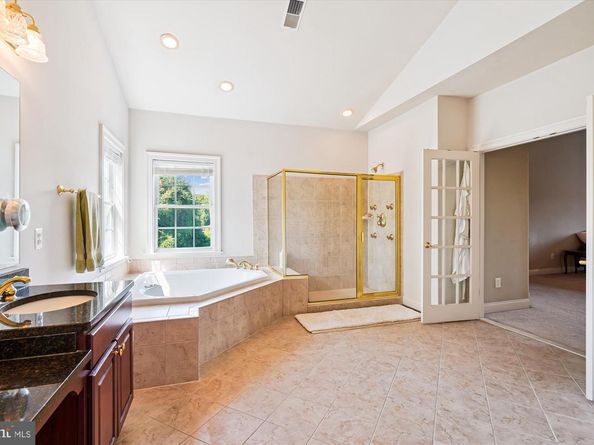 6975 Idylwood Road, Falls Church VA 22043