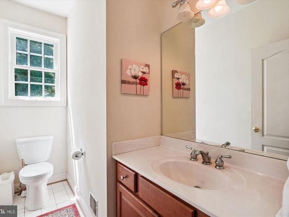 6975 Idylwood Road, Falls Church VA 22043