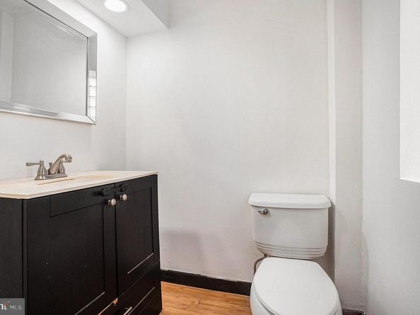 725 Hoffman Street, Philadelphia PA 19148
