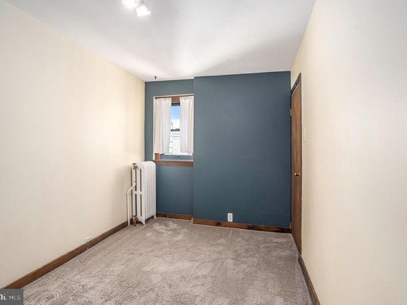 725 Hoffman Street, Philadelphia PA 19148