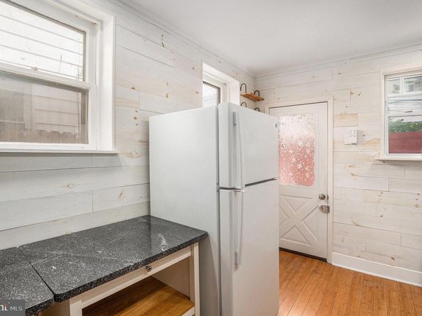 725 Hoffman Street, Philadelphia PA 19148