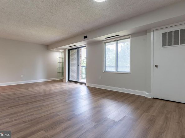 200 N Pickett Street N 311, Alexandria VA 22304