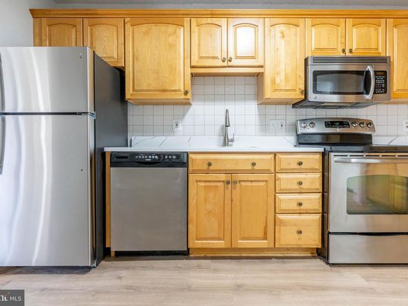 200 N Pickett Street N 311, Alexandria VA 22304