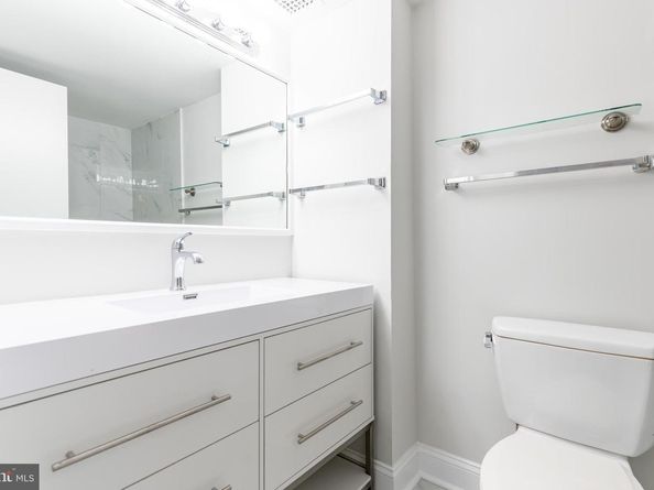 200 N Pickett Street N 311, Alexandria VA 22304