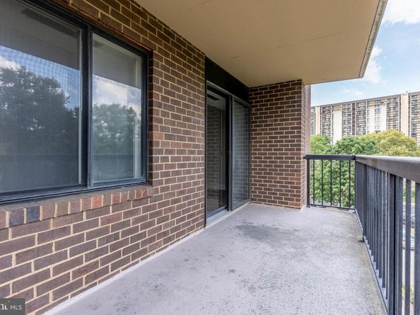 200 N Pickett Street N 311, Alexandria VA 22304