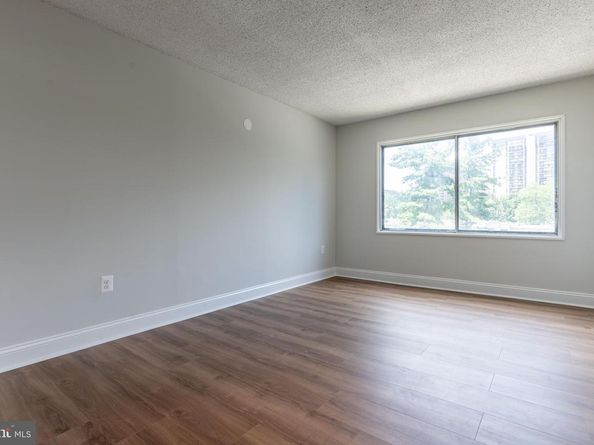 200 N Pickett Street N 311, Alexandria VA 22304