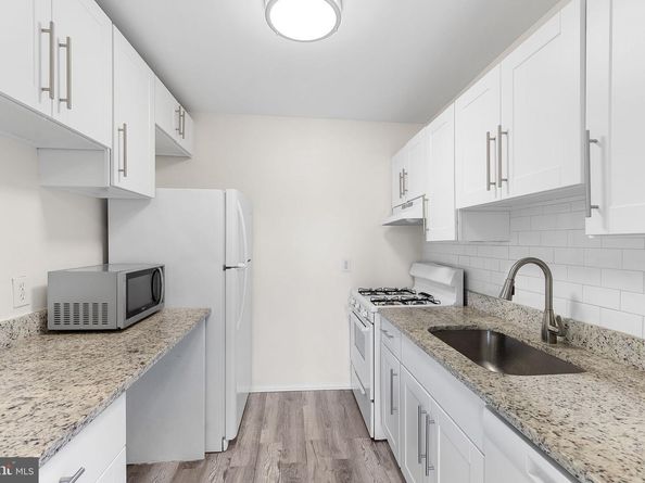 8001 Chanute Place 15, Falls Church VA 22042