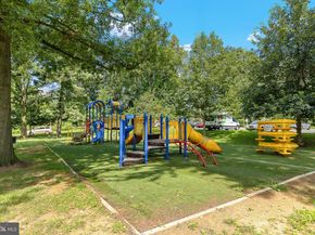 8001 Chanute Place 15, Falls Church VA 22042