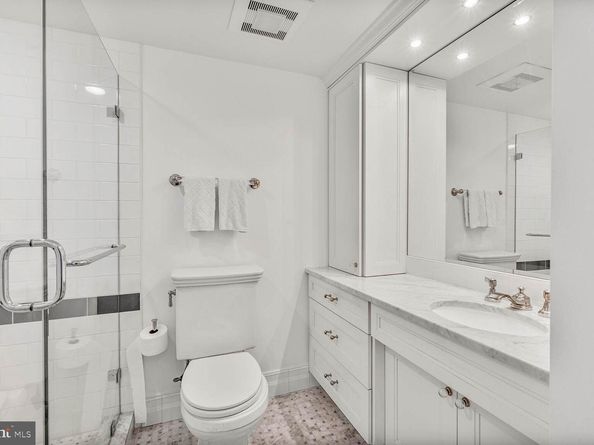 4601 N Park Avenue 1118, Chevy Chase MD 20815