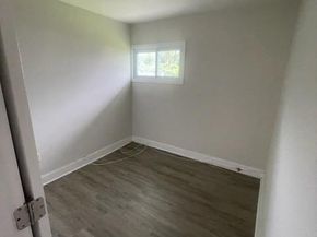 225 Oaktree Drive, Levittown PA 19055