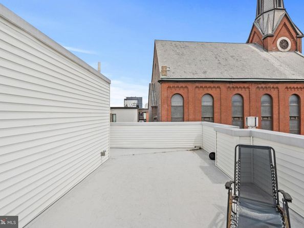 715 N 4TH Street, Philadelphia PA 19123