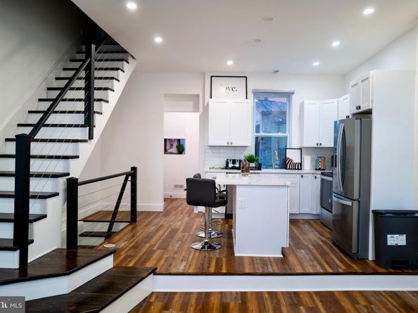 715 N 4TH Street, Philadelphia PA 19123