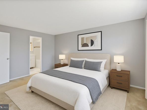 7376 Lee Highway 204, Falls Church VA 22046