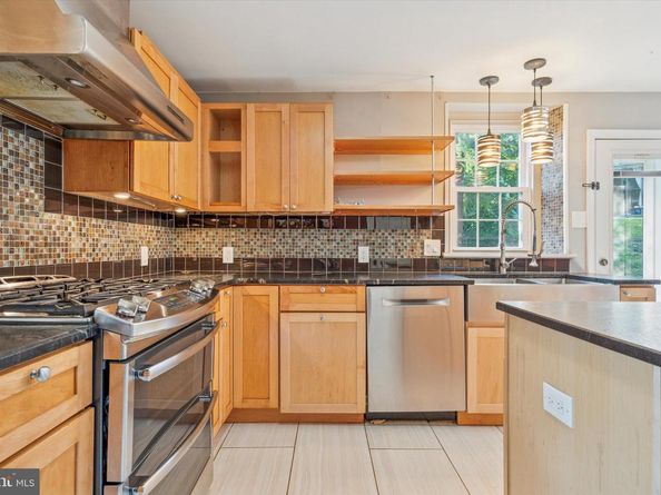 504 Plymouth Road, Glenside PA 19038