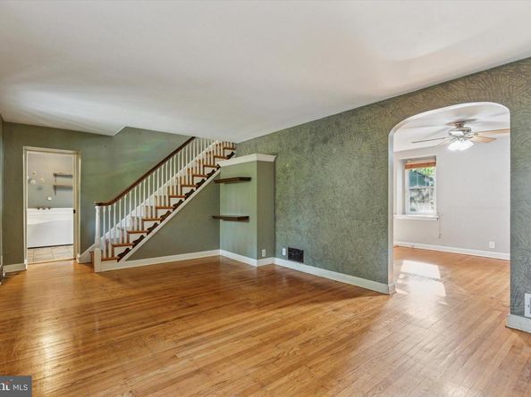 504 Plymouth Road, Glenside PA 19038