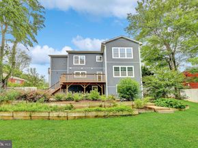 6057 Brook Drive, Falls Church VA 22044