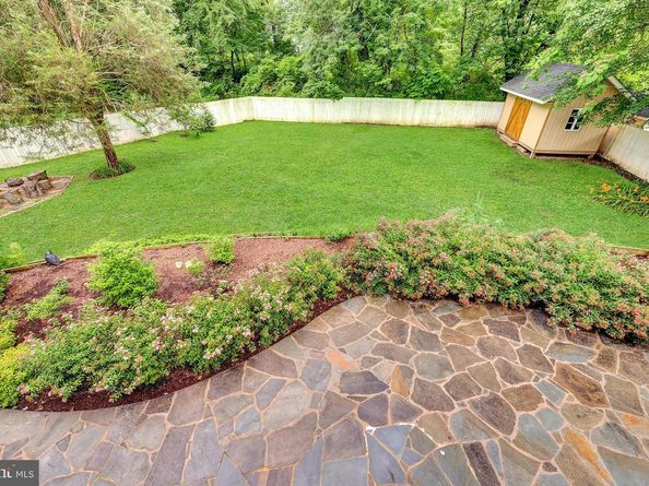 6057 Brook Drive, Falls Church VA 22044