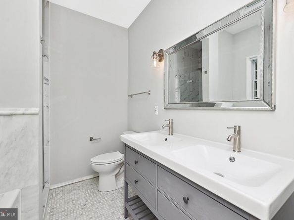 6057 Brook Drive, Falls Church VA 22044