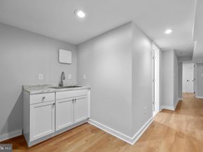 6057 Brook Drive, Falls Church VA 22044
