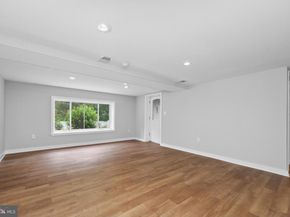 6057 Brook Drive, Falls Church VA 22044