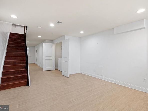 637 Morris Street, Philadelphia PA 19148