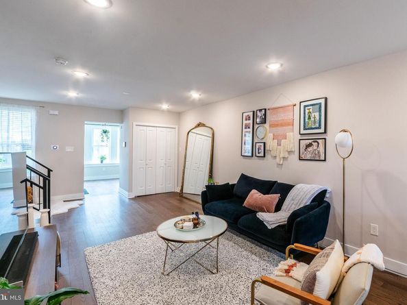 4841 Larchwood Avenue, Philadelphia PA 19143