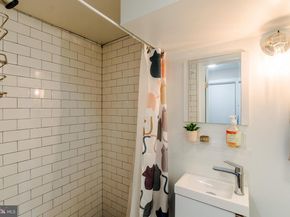 4841 Larchwood Avenue, Philadelphia PA 19143