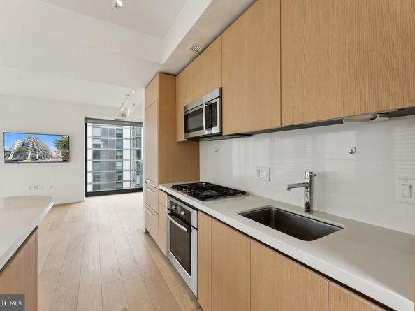 925 H Street NW 701, Washington DC 20001