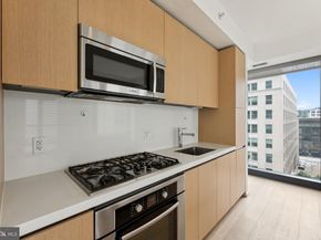 925 H Street NW 701, Washington DC 20001