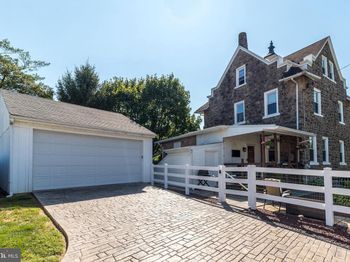 401 Highland Avenue