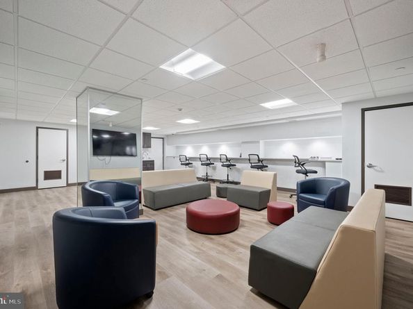2101 Chestnut Street 1504, Philadelphia PA 19103