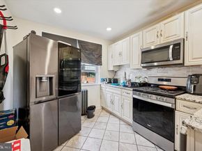 1211 E Cheltenham Avenue, Philadelphia PA 19124