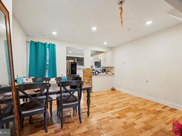 1211 E Cheltenham Avenue, Philadelphia PA 19124