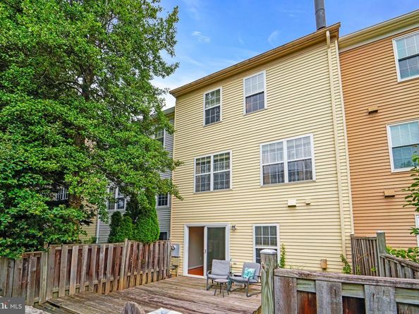 7930 Peyton Forest, Annandale VA 22003