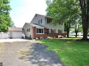 735 Claire Road, Warminster PA 18974