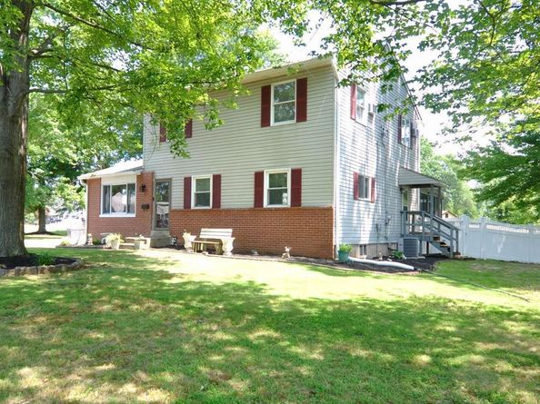 735 Claire Road, Warminster PA 18974